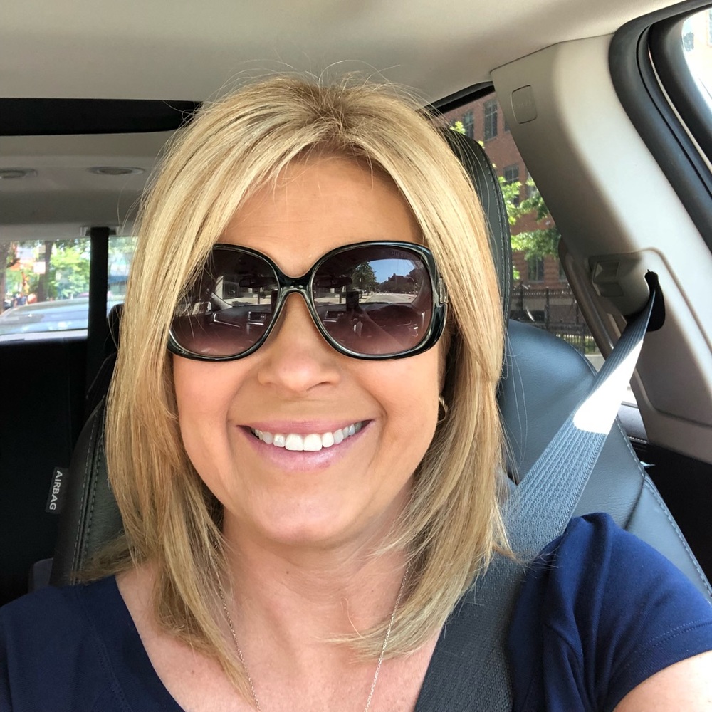 Meet your Posher, Christina